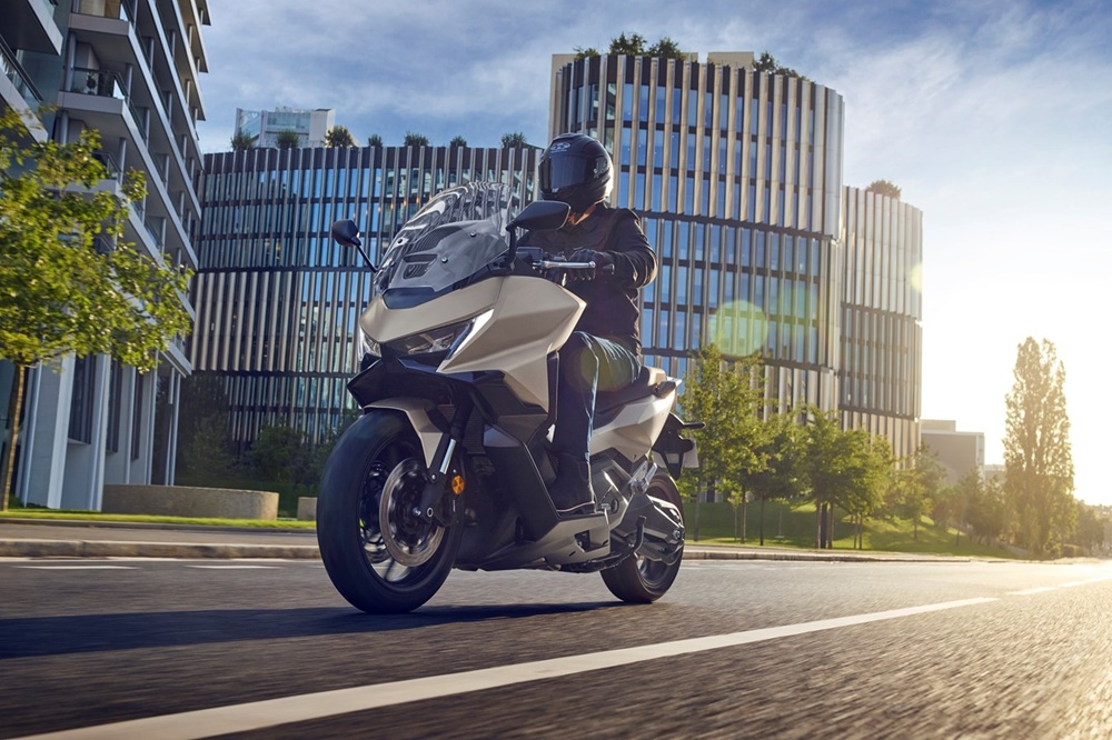 Cómo sacar el máximo partido a tu Honda Forza 750 en ciudad y carretera con los trucos de HondaMaquina Cómo sacar el máximo partido a tu Honda Forza 750 en ciudad y carretera con los trucos de HondaMaquina